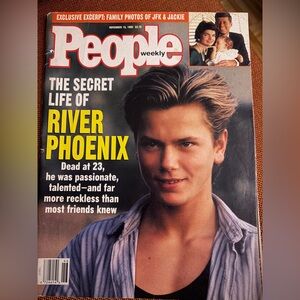 People Weekly Magazine - The Secret Life of River Phoenix (November 1993 ) 90s